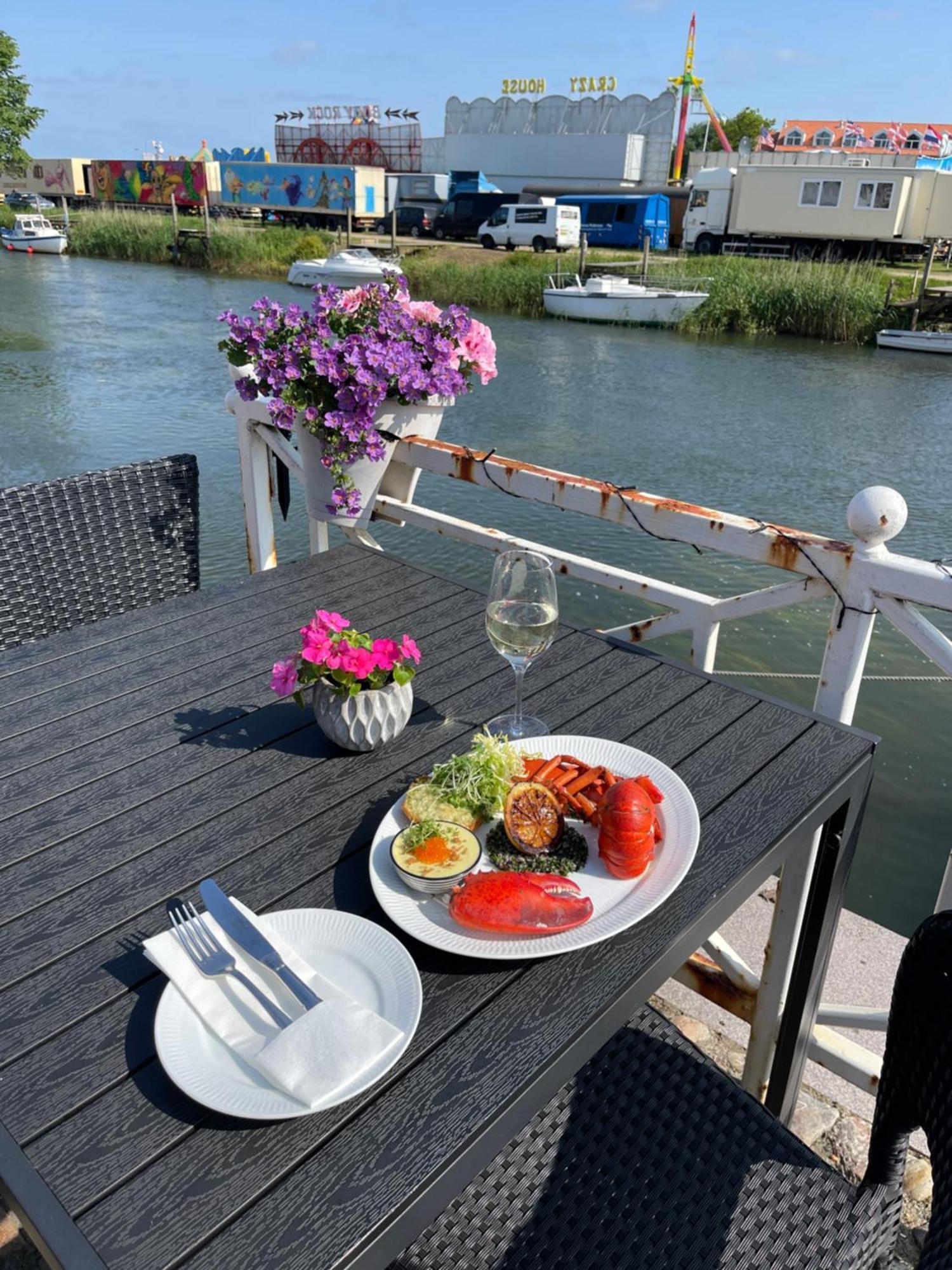 Restaurant Saelhunden Bed & Breakfast Ribe Ngoại thất bức ảnh